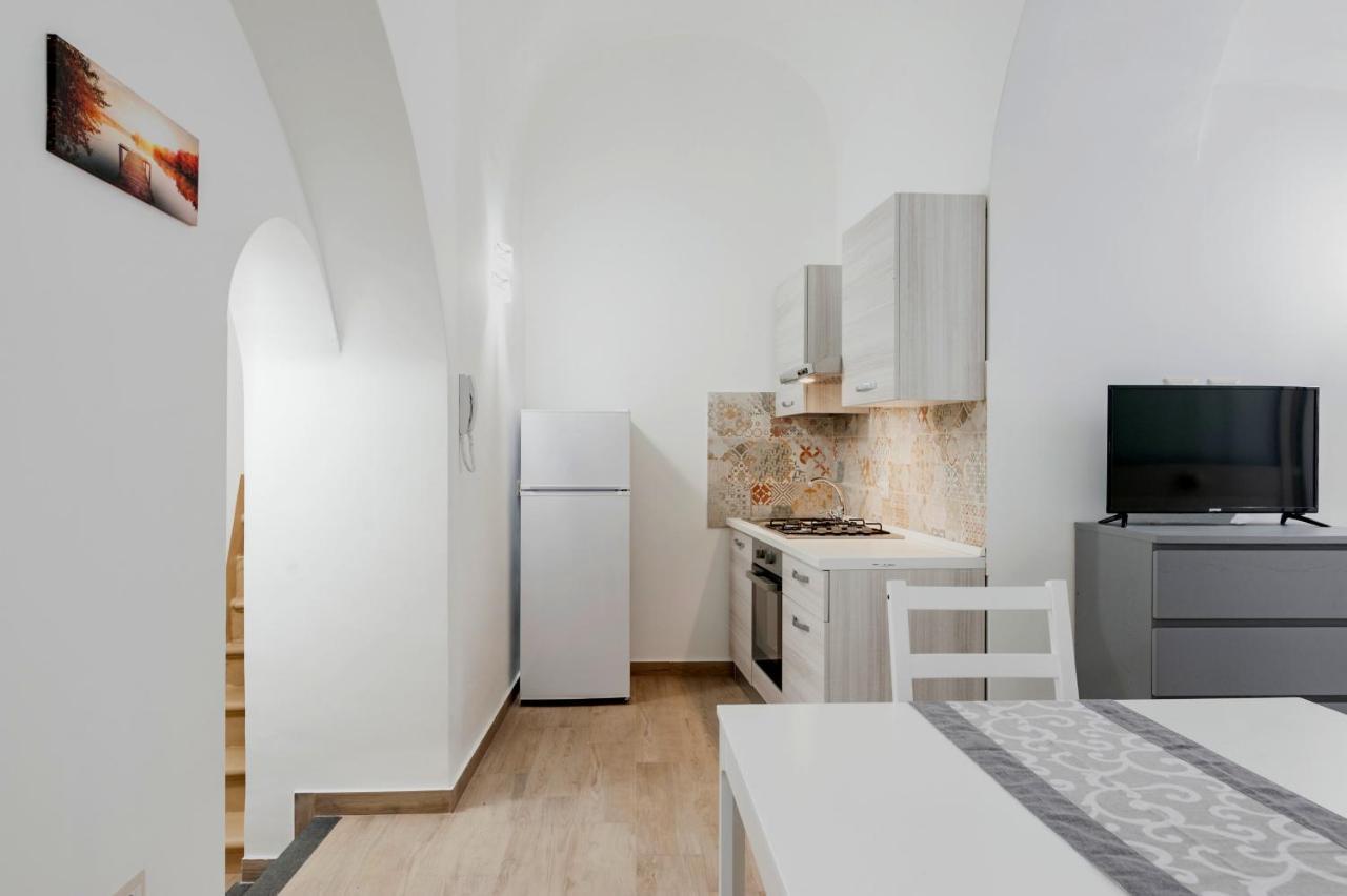 Trinita' 57 Apartments By Wonderful Italy Катания Экстерьер фото