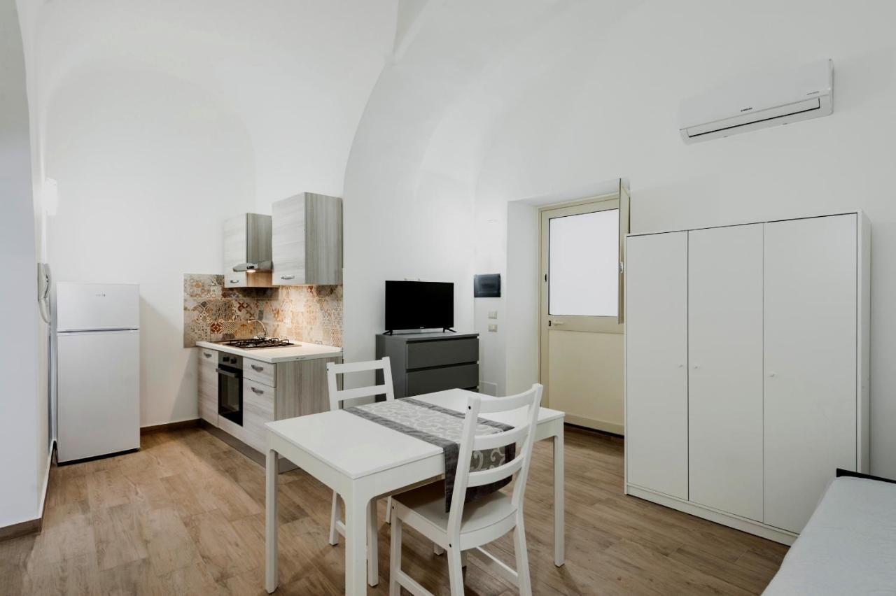 Trinita' 57 Apartments By Wonderful Italy Катания Экстерьер фото