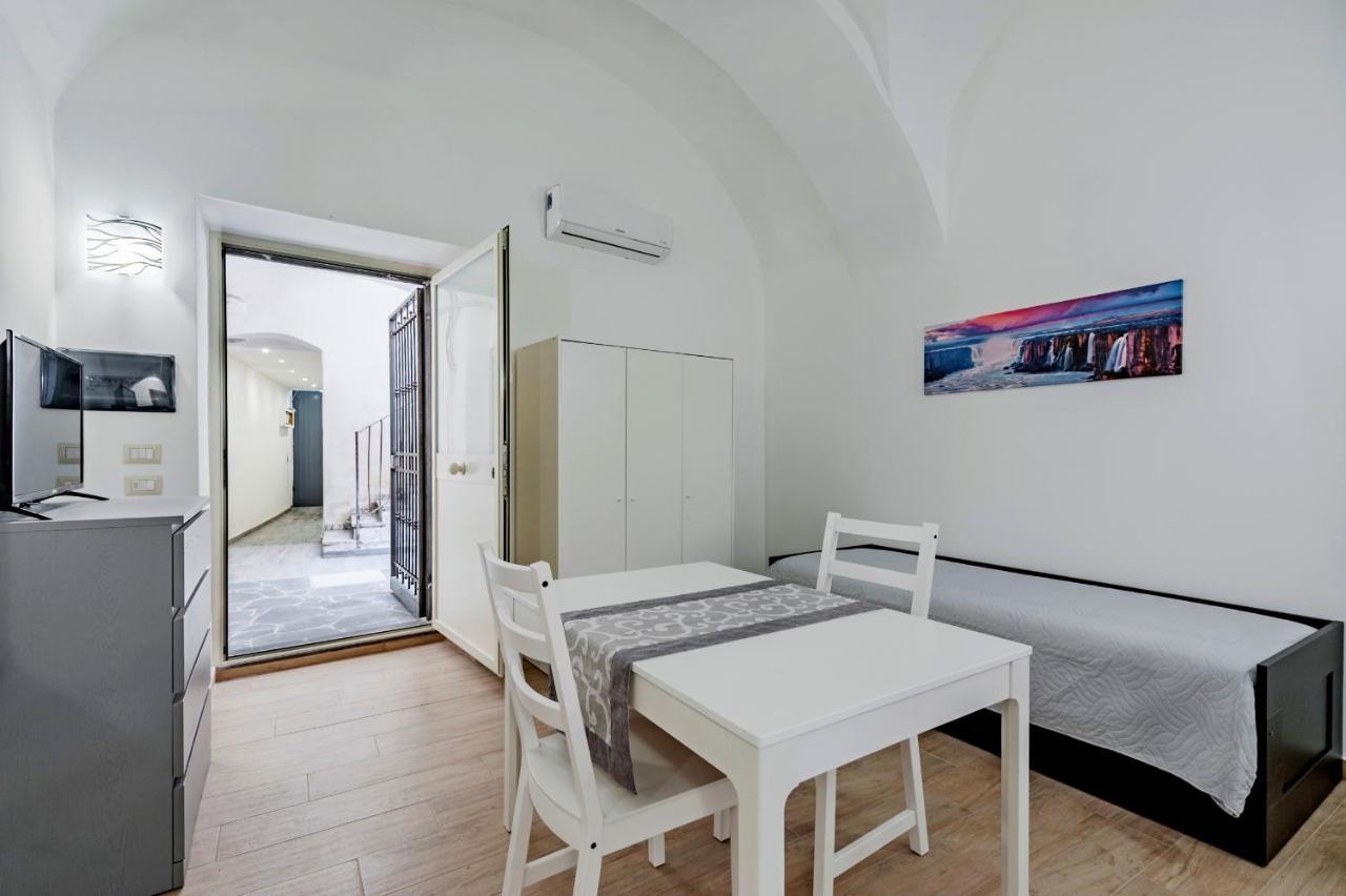 Trinita' 57 Apartments By Wonderful Italy Катания Экстерьер фото